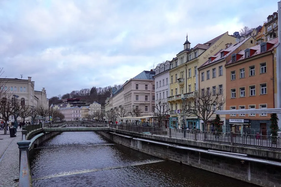 куда можно поехать из праги на один день Karlovy Vary