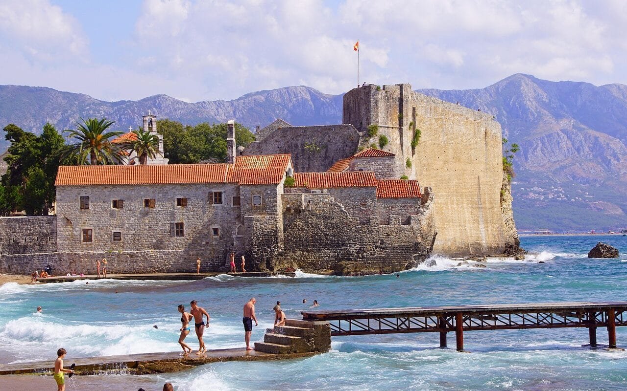 Пляжи Будвы