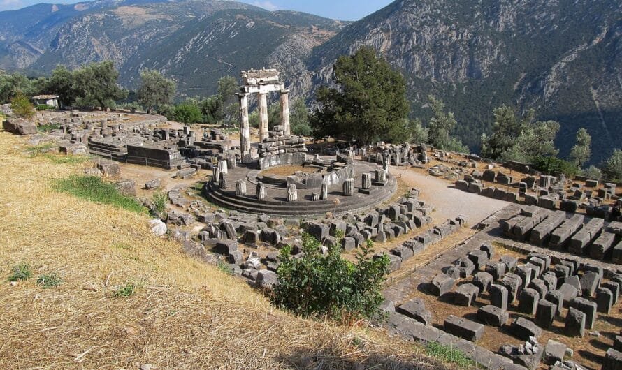 Дельфы: древний центр мира