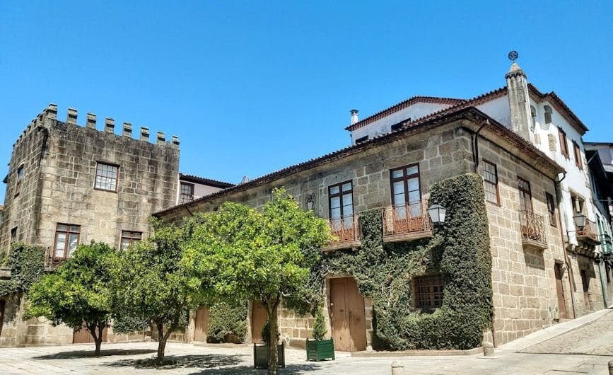 Гимарайнш – душа Португалии: город истории, любви и легенд