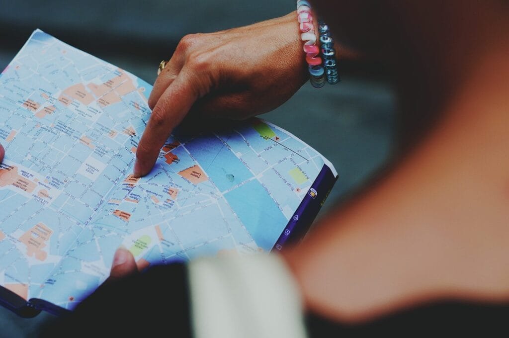 map, tourism, lost, direction, guide, tourist guide, travel, traveler, world, holiday, world map, paper, view, planning, details, style, woman, europe